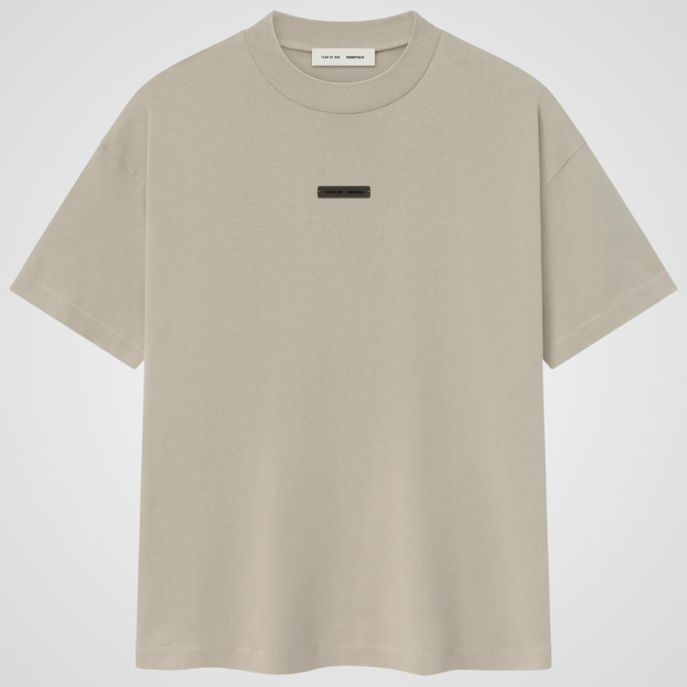 ESSENTIALS T-Shirt in Timber - Averlo