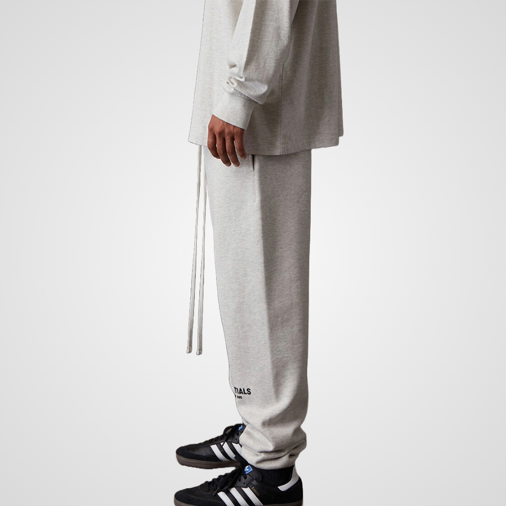 Fear of God Essentials Sweatpants in Light Gray - Averlo