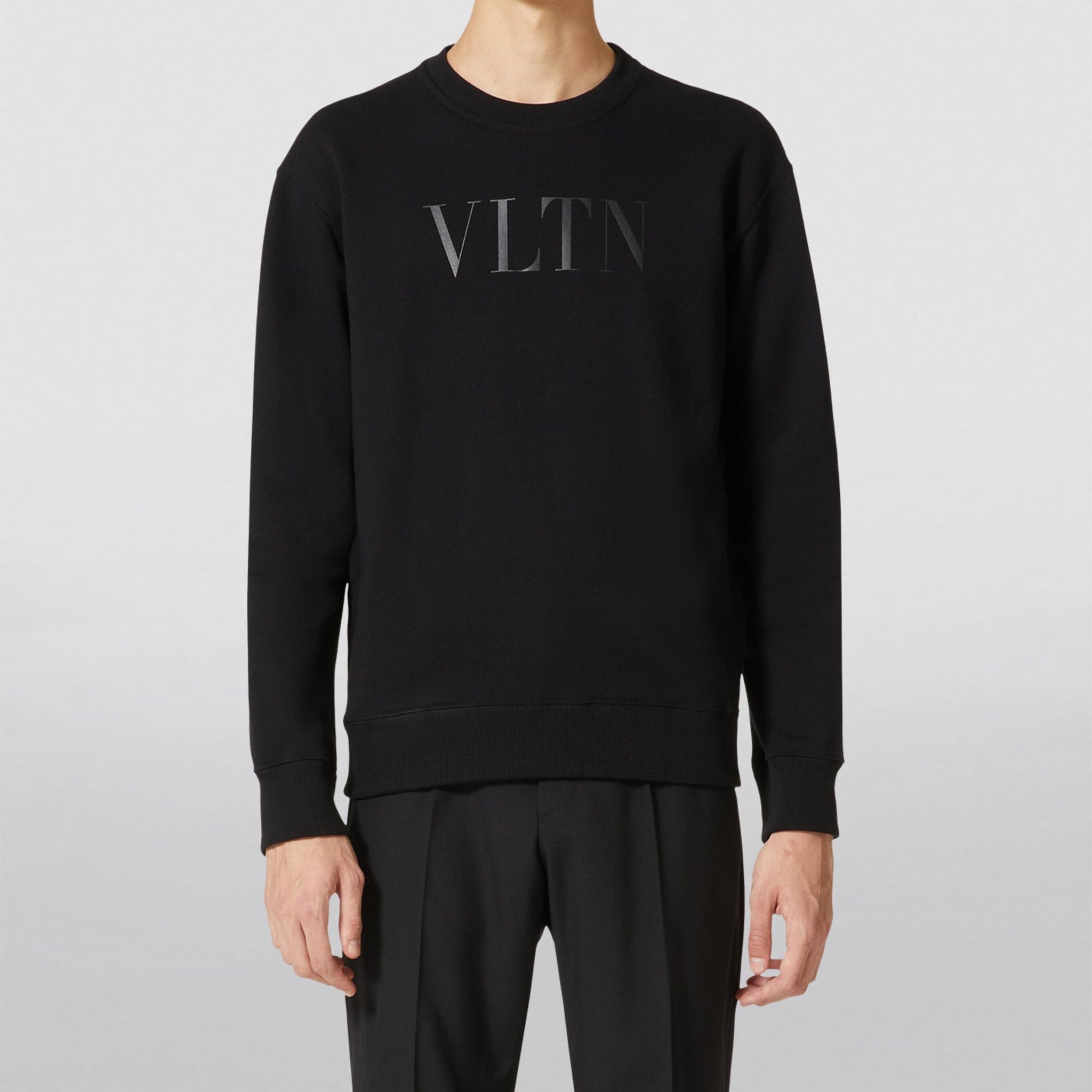 Valentino Clothing by Averlo